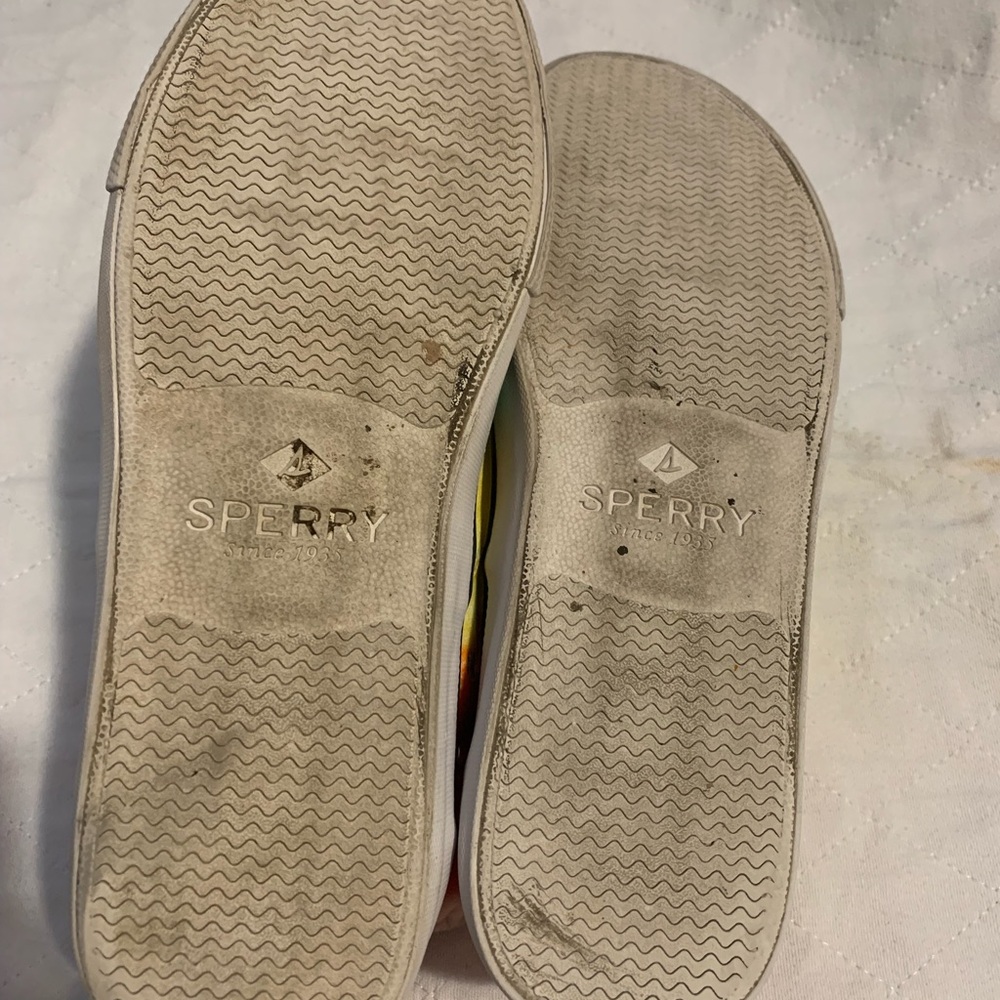 Sperry - Picture 7 of 8